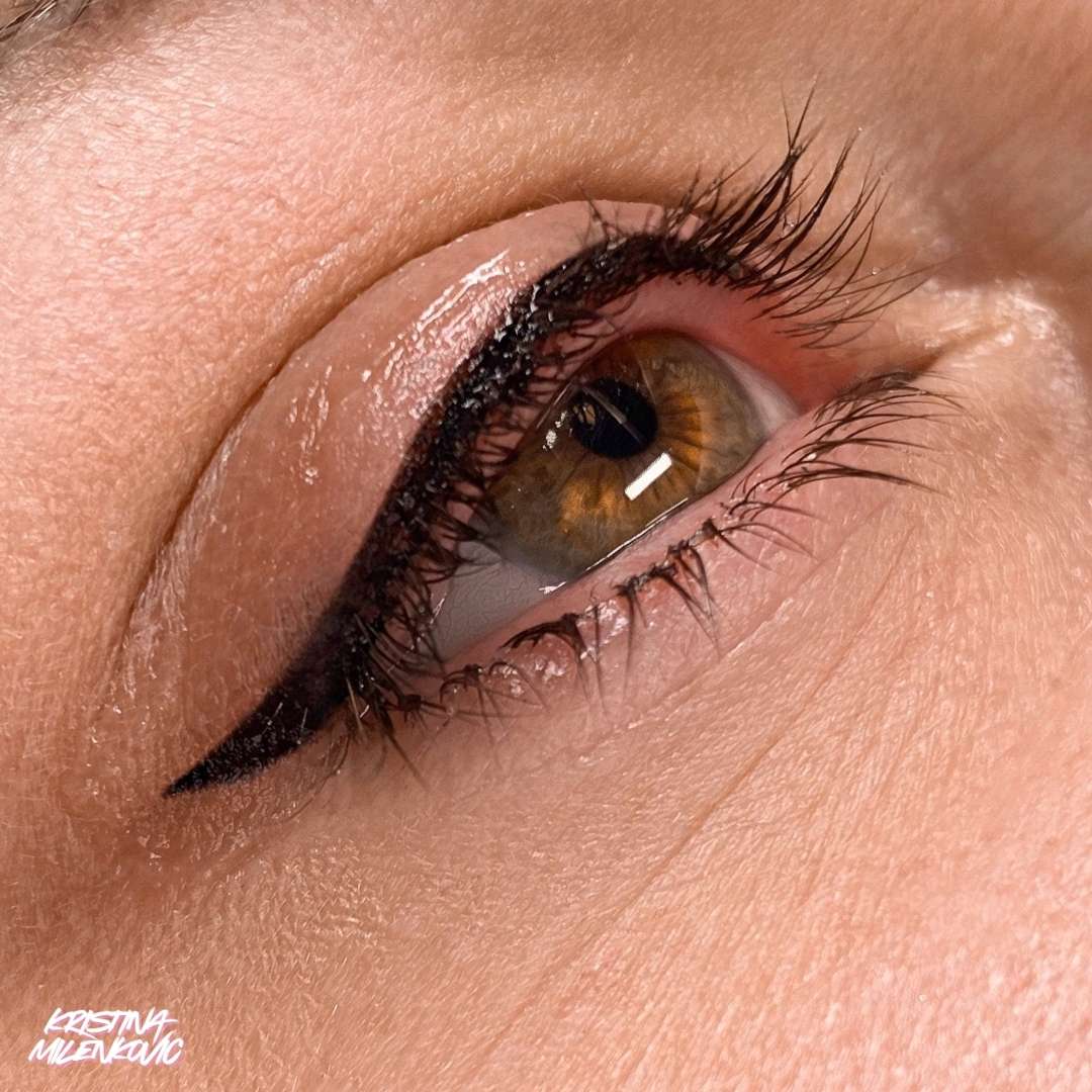 Eyeliner Ergebnis als Trainingsbereich im PMU Perfektionstraining