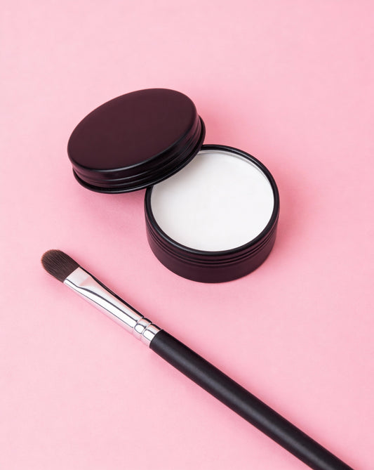 Mapping Paste / Kontur Make Up  in weiss mit Pinsel Beauty Boss Academy