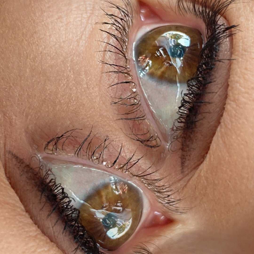 dezenter Augenaufschlag mit einem Permanent Make Up Lidstrich